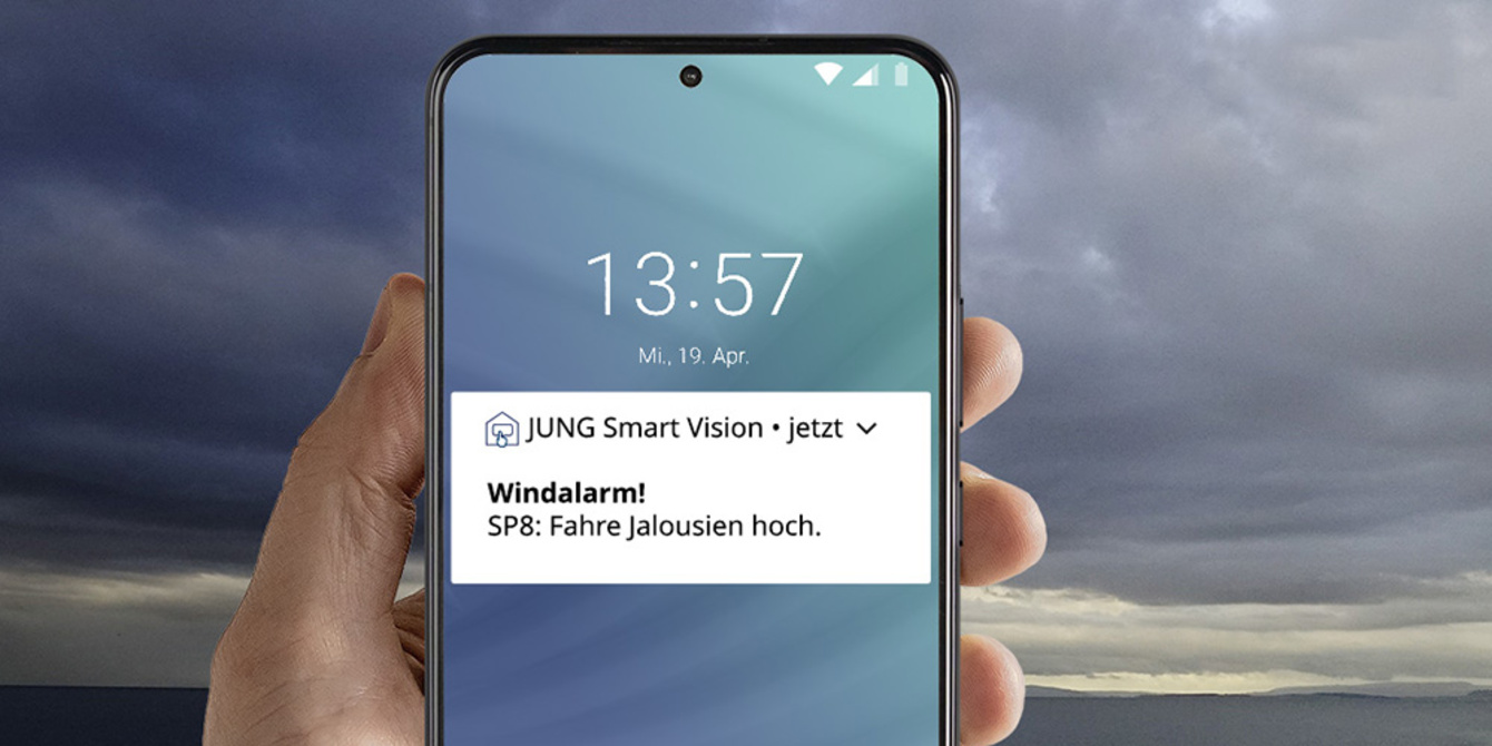 JUNG Smart Panel 8 bei Braun Elektroteam GmbH in Fuldatal