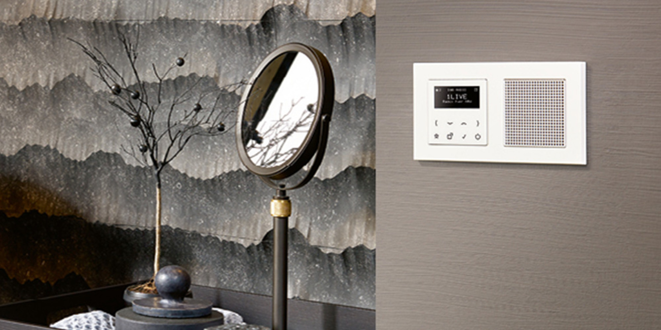 JUNG Smart Radio DAB+ bei Braun Elektroteam GmbH in Fuldatal